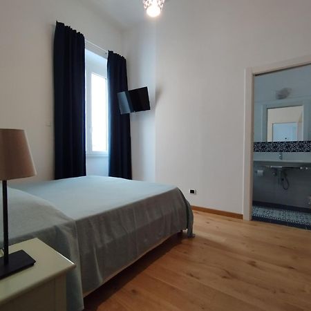 Locanda Mari Ponza Exteriör bild
