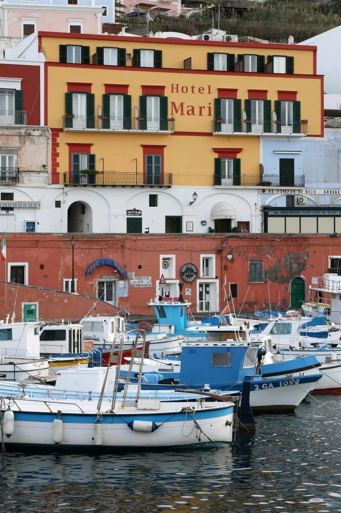 Locanda Mari Ponza Exteriör bild